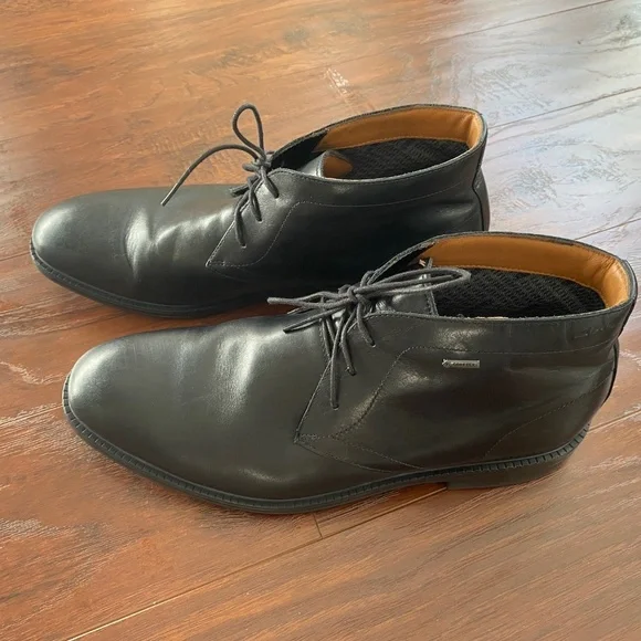 Clarks | Shoes | Clarks Mens Black Leather Goretex  display picture 1
